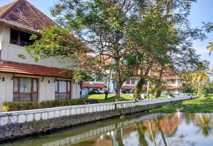 LEMONTREE VEMBANAND ALLEPPEY gallery image 3